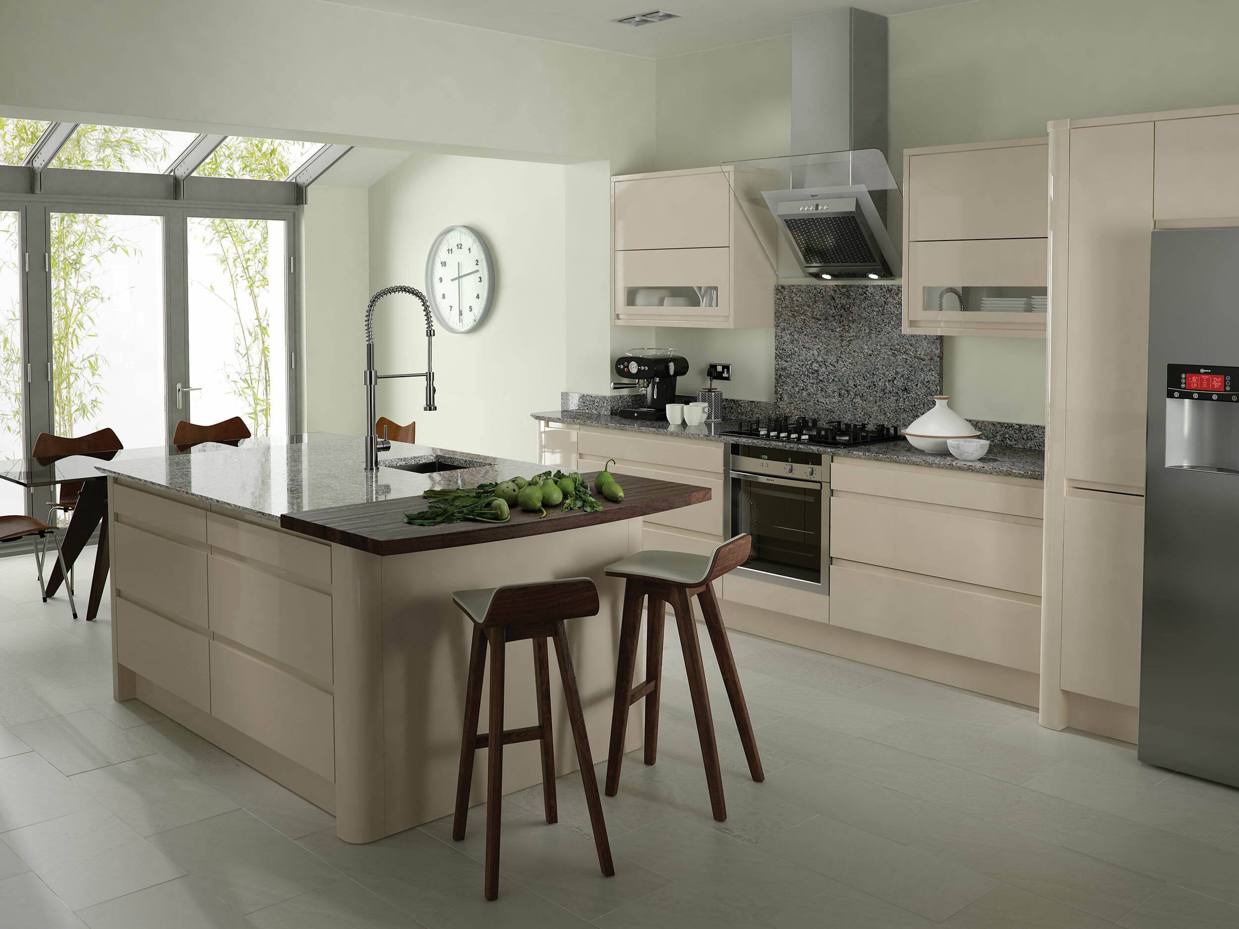 Remo Gloss Beige